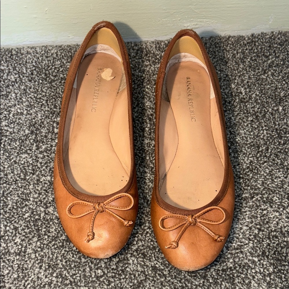 Banana Republic Women's Brown Ballet Flats - Picture 2 of 10